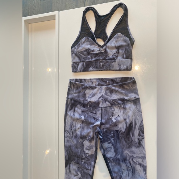 Varley Marble Legging and Sports Bra Set Blue Grey with Black Mesh Size Small - Picture 7 of 9